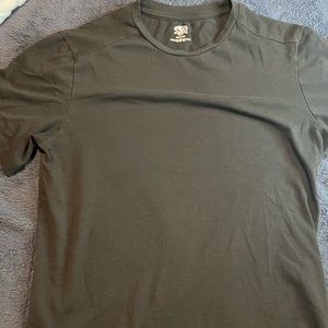 Men’s size small athletic works black‎ tshirt. Good condition.